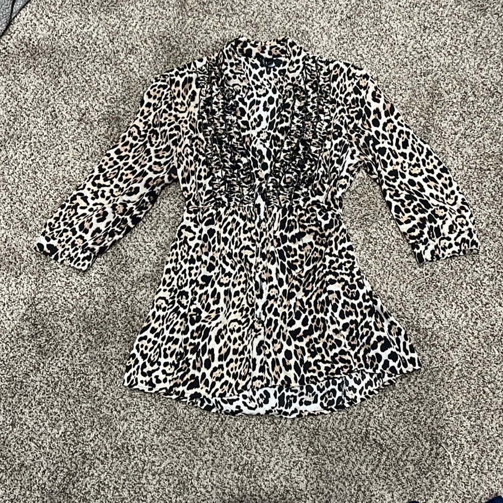Cheetah print blouse Medium